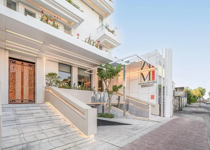 M Village Nguyen Kiem - Cosmo Airport Hotel